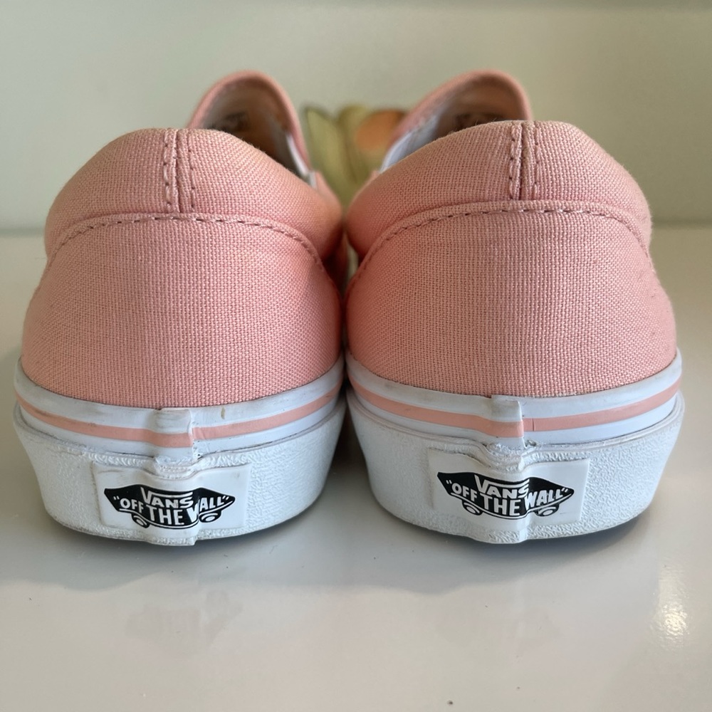 Vans classic Off the Wall canvas slip ons. - Picture 4 of 4